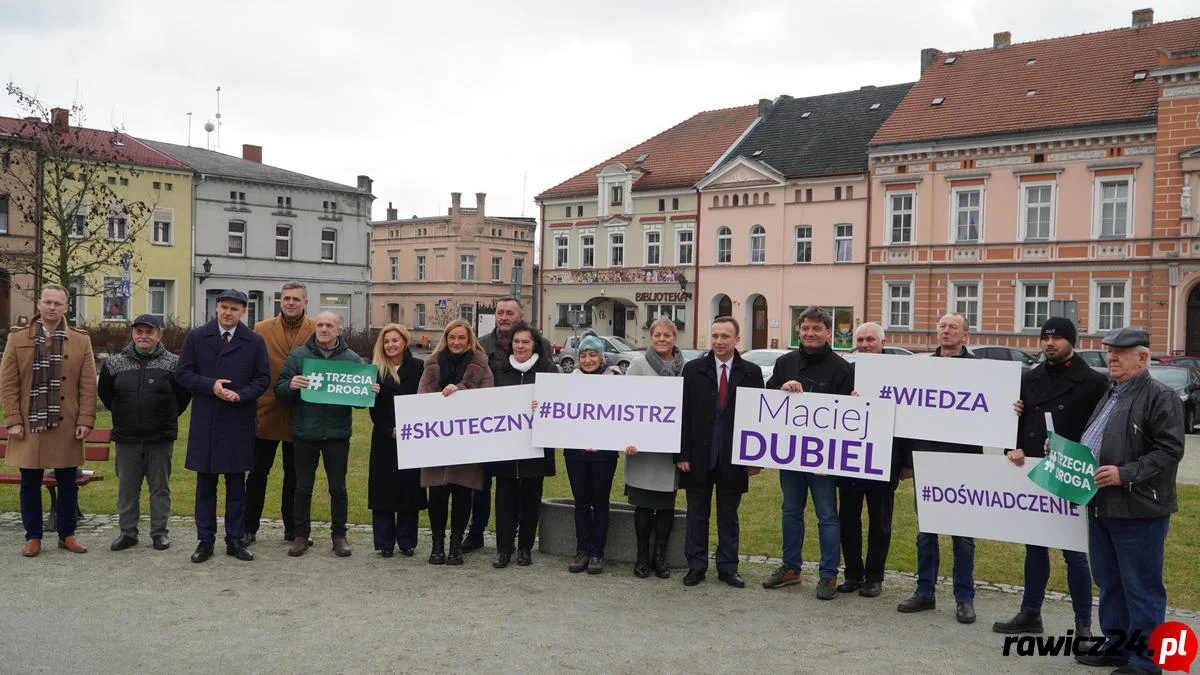 Konferencja prasowa burmistrza Bojanowa, Macieja Dubiela. Kto z nim startuje i kto go wspiera? - Zdjęcie główne