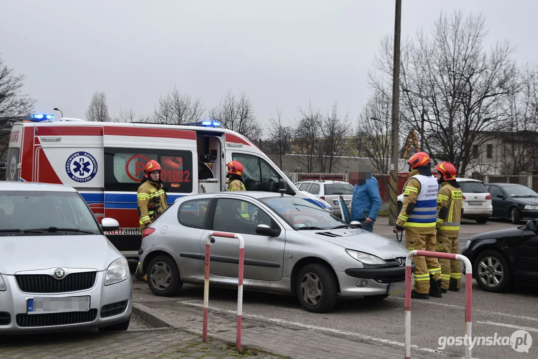 Zderzenie dwóch samochodów - Gostyń ul. Fabryczna