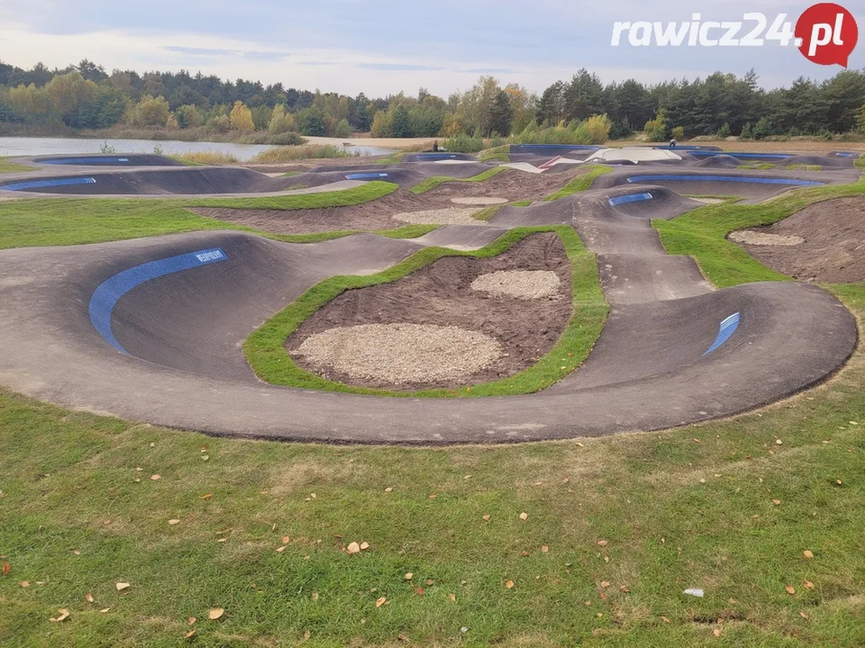 Pumptrack na poligonie w Sierakowie gotowy