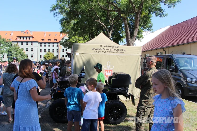 Piknik wojskowy w Pleszewie