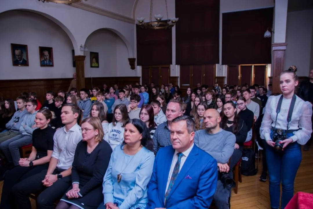 Julie Erch Petersen i Andreas Markussen objechali świat na rowerach. Przybyli także do Jarocina