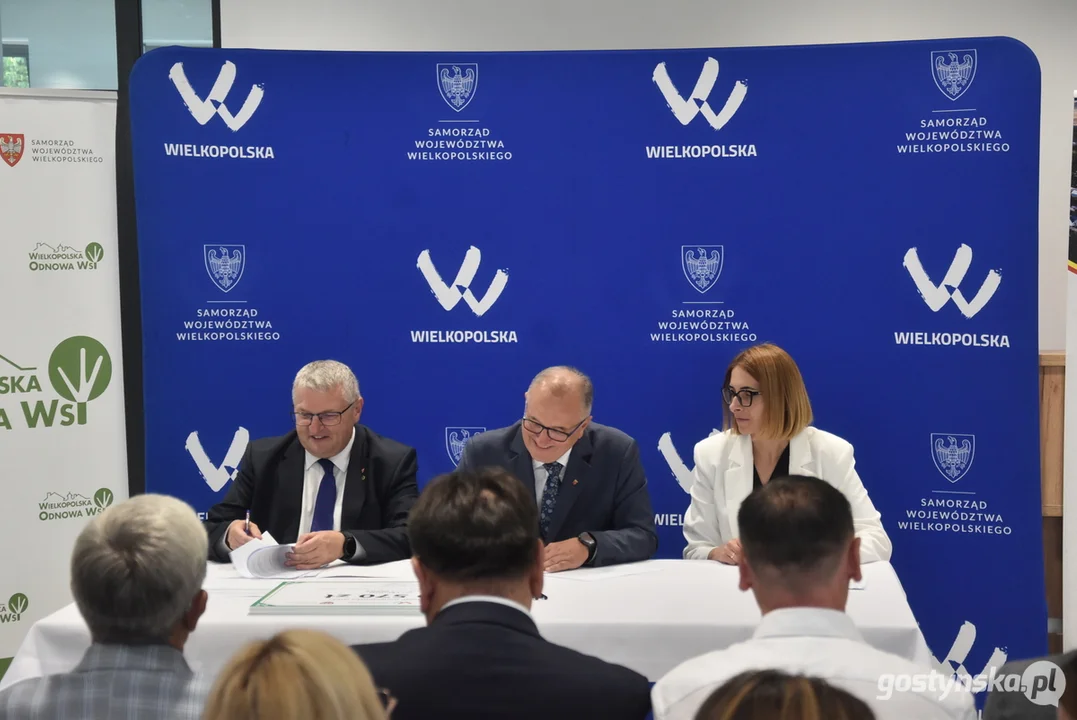 Wręczenie dofinansowań w ramach XV edycji konkursu "Pięknieje wielkopolska wieś" w Pępowie