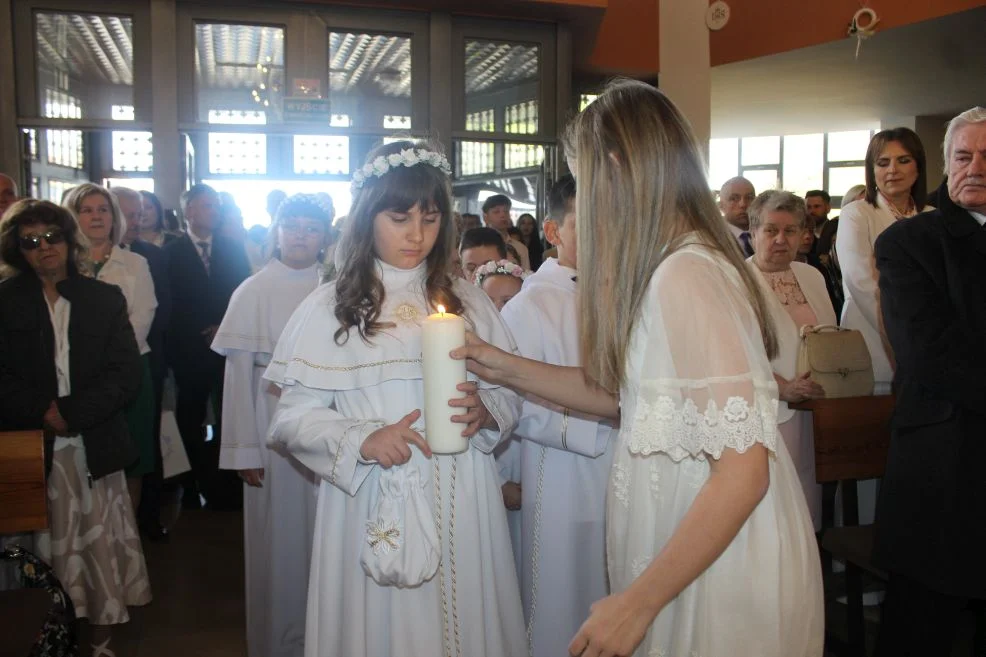 Pierwsza Komunia Święta w parafii św. Antoniego Padewskiego w Jarocinie