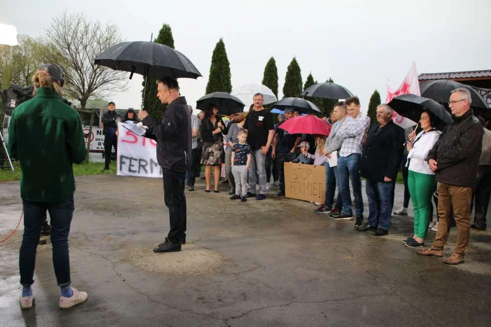 Protest przeciwko budowie ogromnej obowy w Kadziaku