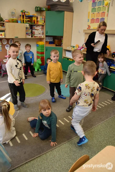 Zając w przedszkolach. Akcja Młodzieżowej Rady Miejskiej w Gostyniu