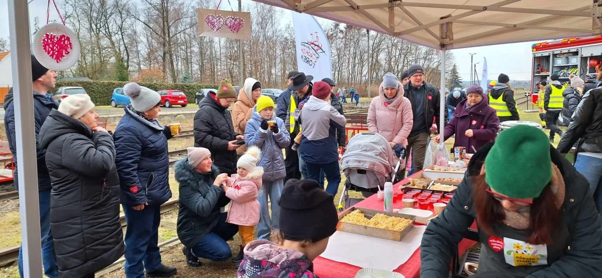 Na stacji Brzostów drezyny jeżdżą dla WOŚP-u [ZDJĘCIA] - Zdjęcie główne