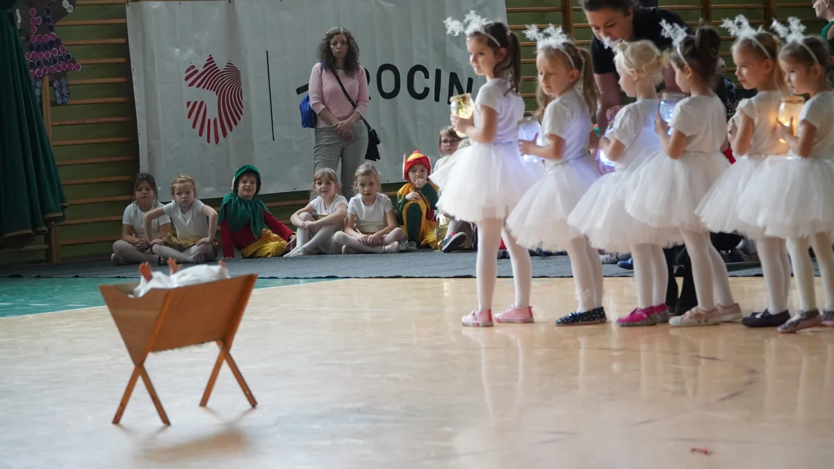 Mikołajkowy Przegląd Zespołów Tanecznych w Cielczy