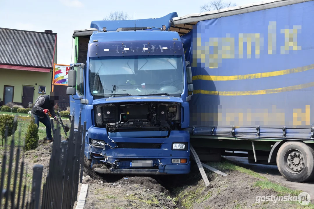 Zderzenie dwóch samochodów w Skoraszewicach (gm. Pępowo)