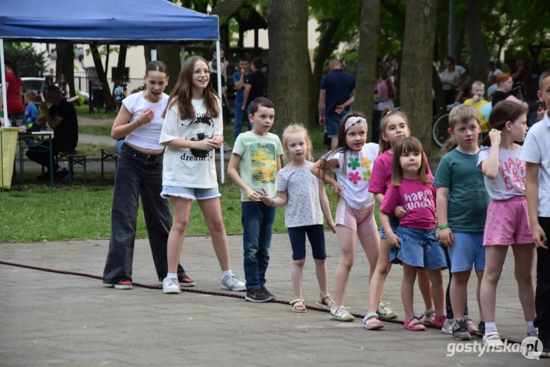 Radosne obchody Święta Narodowego Konstytucji 3 Maja w Pogorzeli