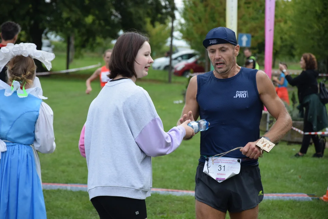 VII Tradycyjny Półmaraton Biskupiański 2022 w Starej Krobi