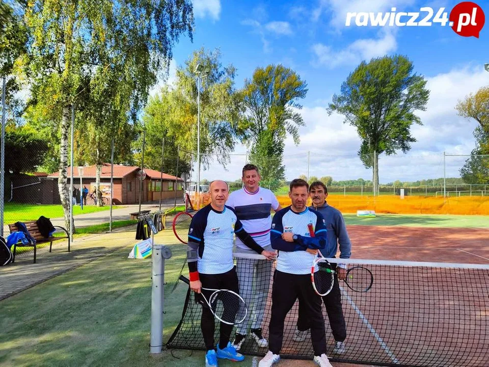 Tenis. Singiel kobiet i debel mężczyzn w Miejskiej Górce