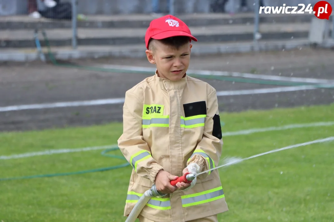 Dziecięce Drużyny Pożarnicze na zawodach w Miejskiej GórceDziecięce Drużyny Pożarnicze na zawodach w Miejskiej Górce