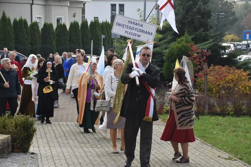 Marsz Wszystkich Świętych w Pleszewie [ZDJĘCIA] - Zdjęcie główne