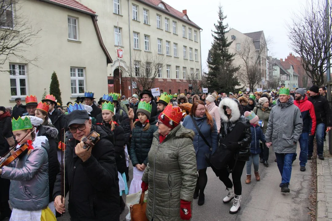 Orszak Trzech Króli i 12. Jarocinskie Kolędowanie w Jarocinie