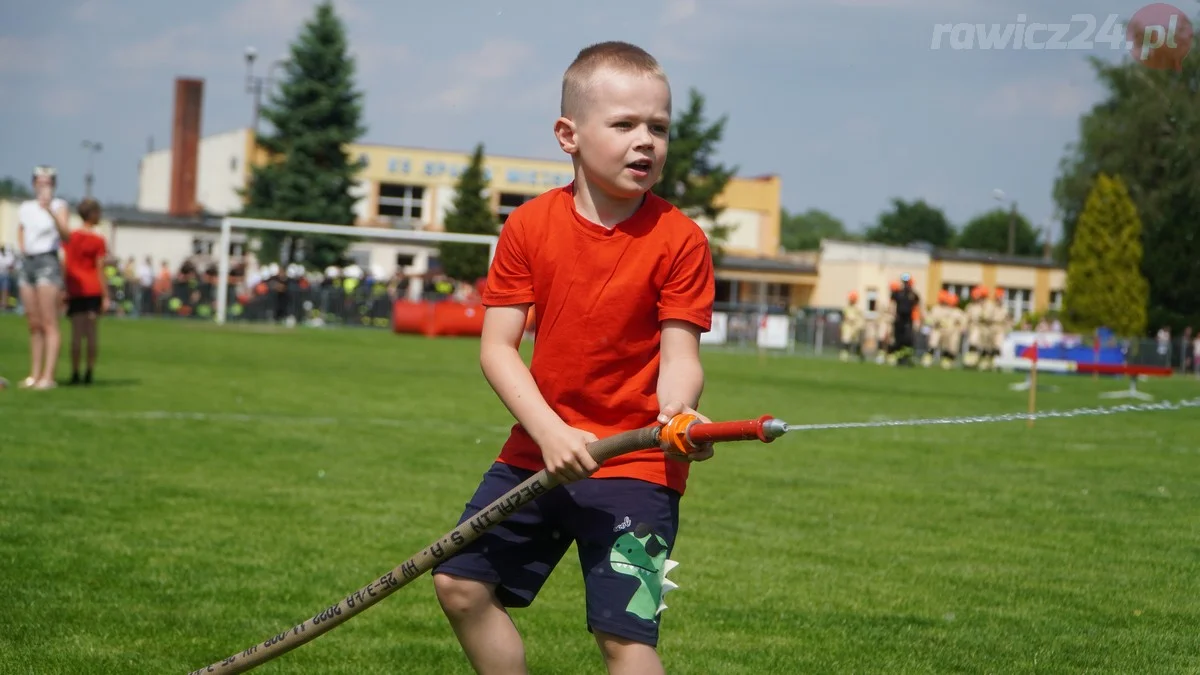 Dziecięce Drużyny Pożarnicze na zawodach w Miejskiej Górce