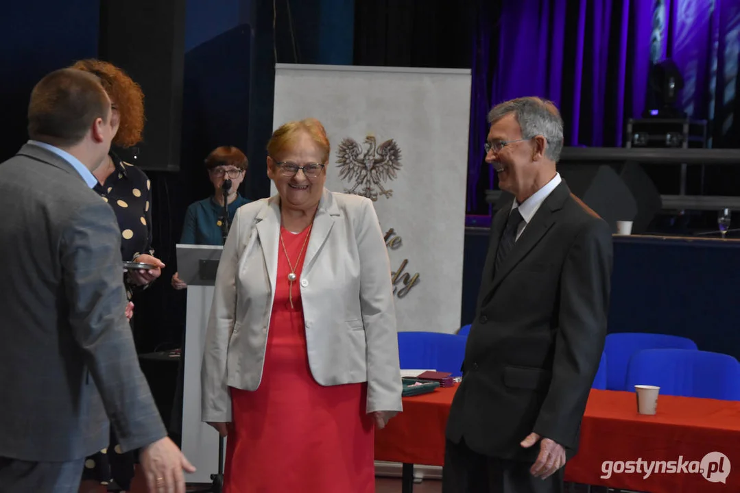 Jubileusze małżeńskie w gminie Gostyń. Blisko 60 par otrzymało pamiątkowe medale