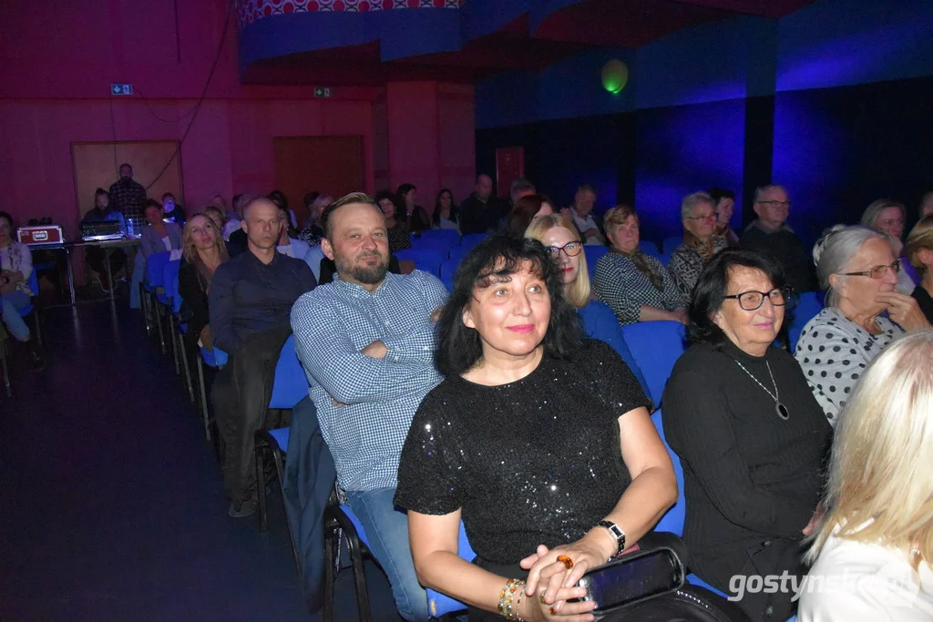 Gostyń. Koncert Grażyny Łobaszewskiej na scenie GOK Hutnik