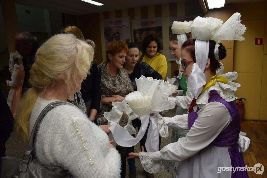 Beata Kabała z Krobi jest jedyną mistrzynią kopczorek na świecie