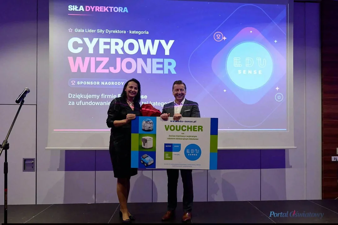 Wyróżnienie dla dyrektorki szkoły w Broniszewicach
