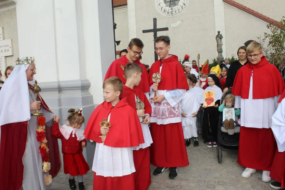 Marsz Wszystkich Świętych w parafii św. Marcina w Jarocinie