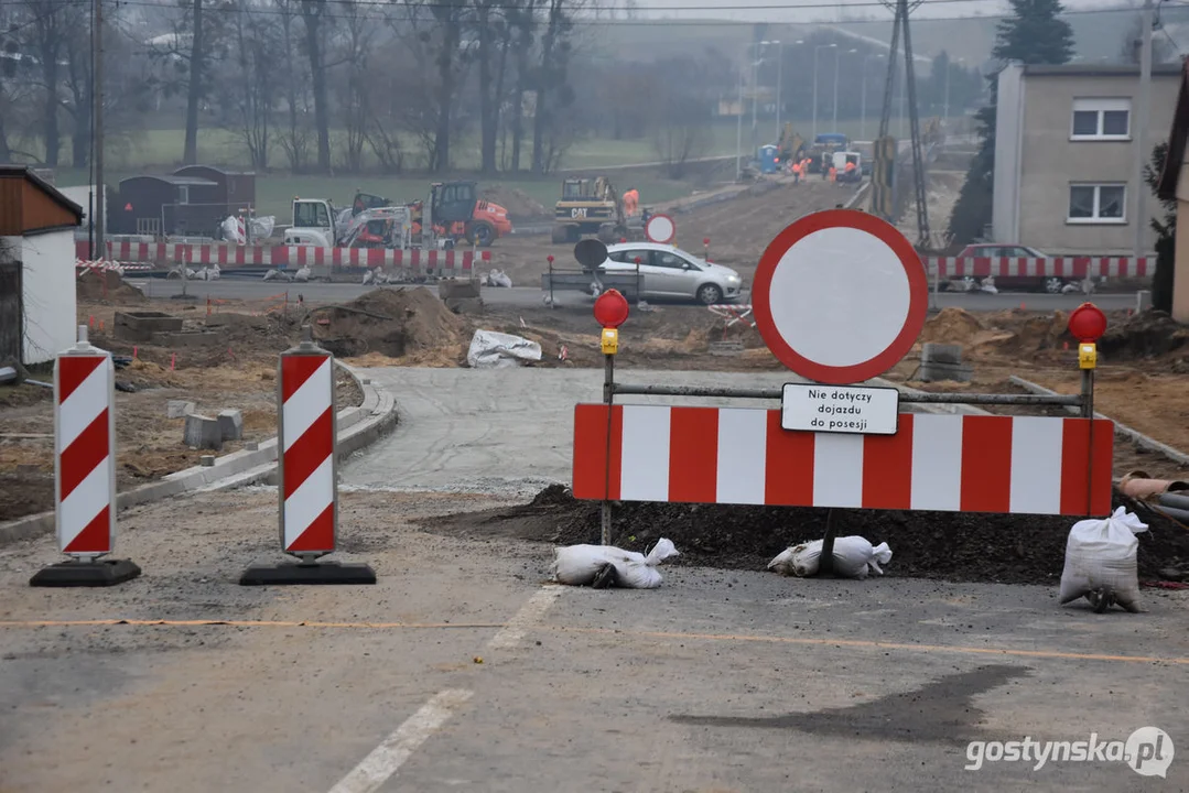 Rondo na ul. Poznańskiej w Gostyniu w budowie