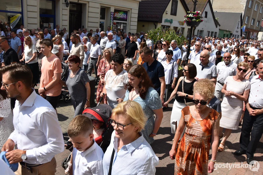 Gostyń - Boże Ciało 2023 - procesja ulicami miasta