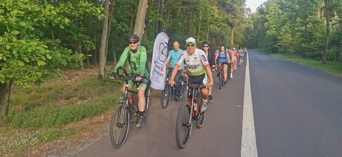 Trwają przejażdżki z RoweLOVE Jarocin. Zobacz, gdzie byli i co jeszcze zaplanowano w Tygodniu RoweLOVYM [ZDJĘCIA] - Zdjęcie główne