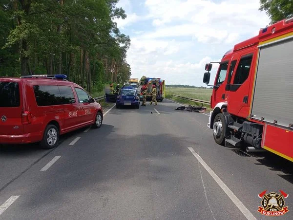 Kuklinów. Samochód osobowy wjechał w nastoletniego motorowerzystę - Zdjęcie główne