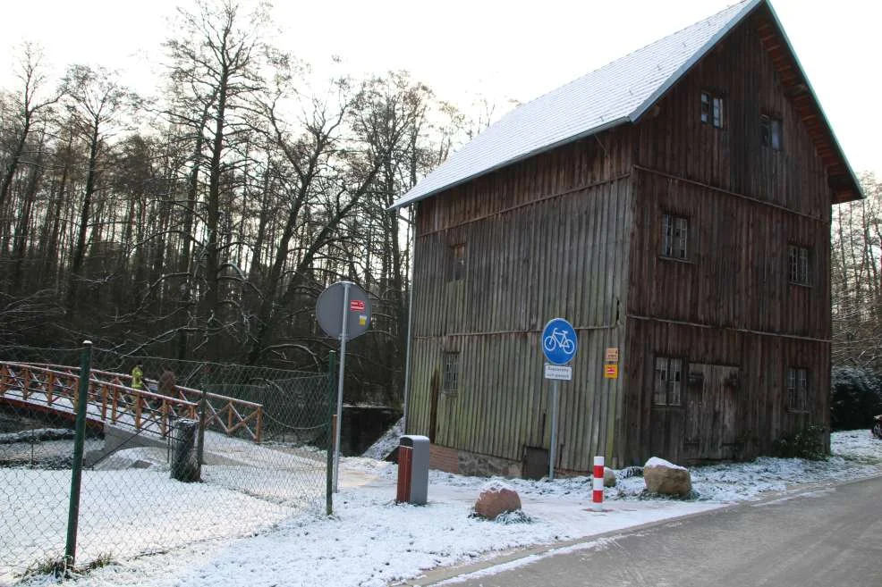 Remont młyna nad Lutynią