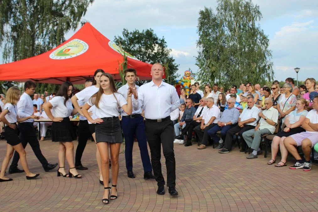 Po dwóch latach przerwy OSP z Dobieszczyzny zorganizowało dożynki