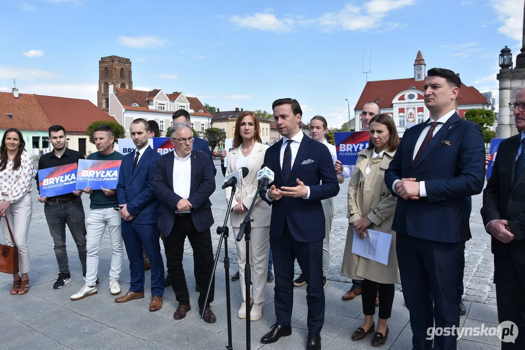 Lider Konfederacji Krzysztof Bosak w Gostyniu spotkał się z mieszkańcami