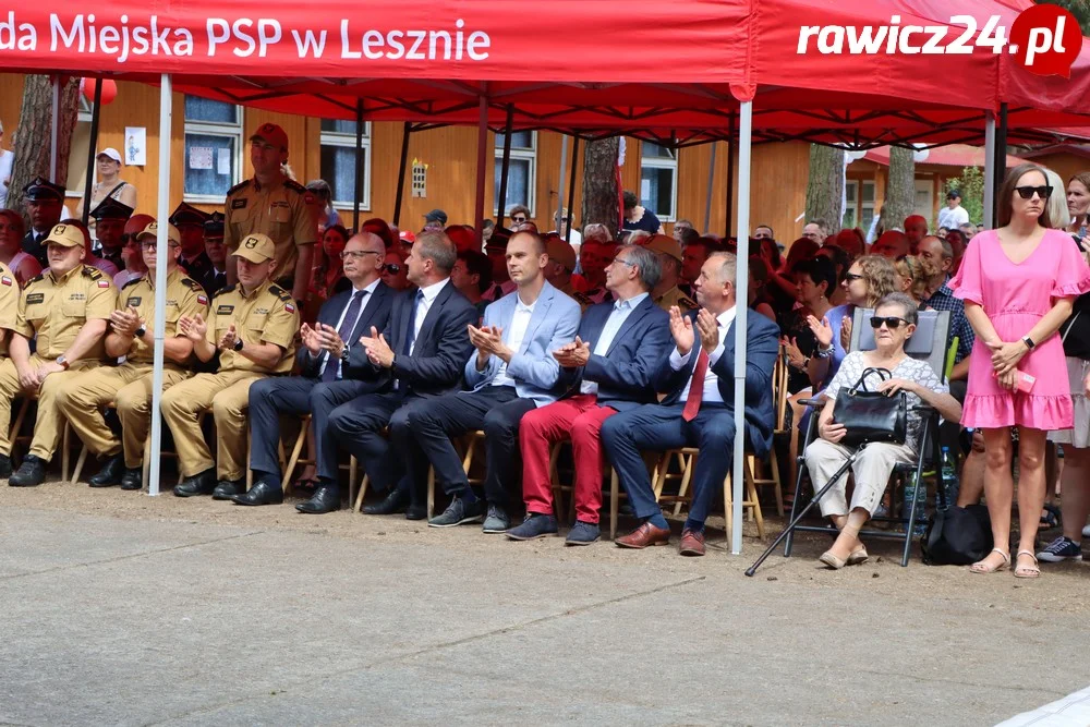 Ślubowanie i pasowanie na strażaka - członka MDP w Brennie (powiat leszczyński)