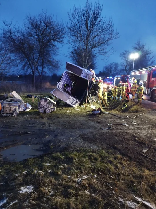 Kierowca i pasażerowie w szpitalu