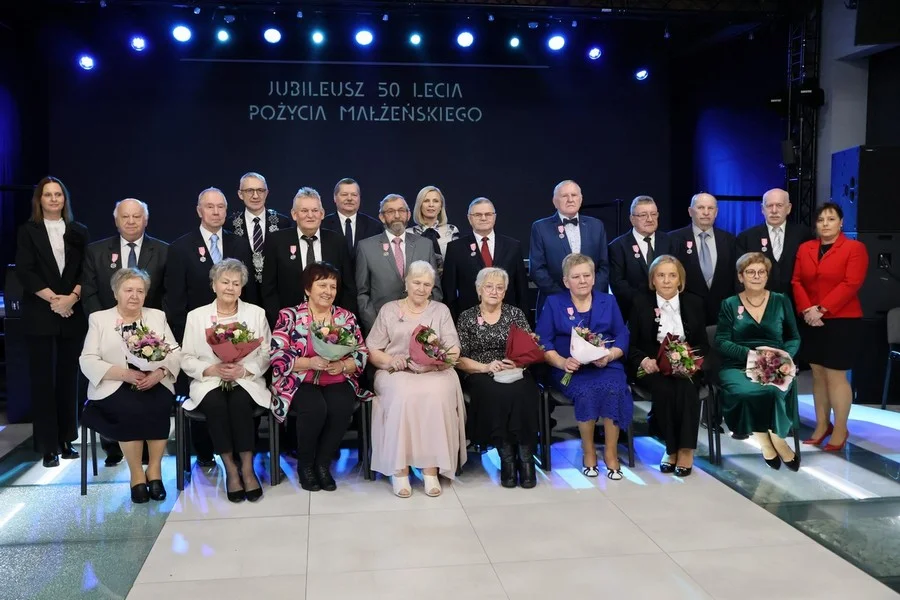 Piękny jubileusz w Pleszewie. Kolejne małżeństwa świętowały Złote Gody! [ZDJĘCIA] - Zdjęcie główne