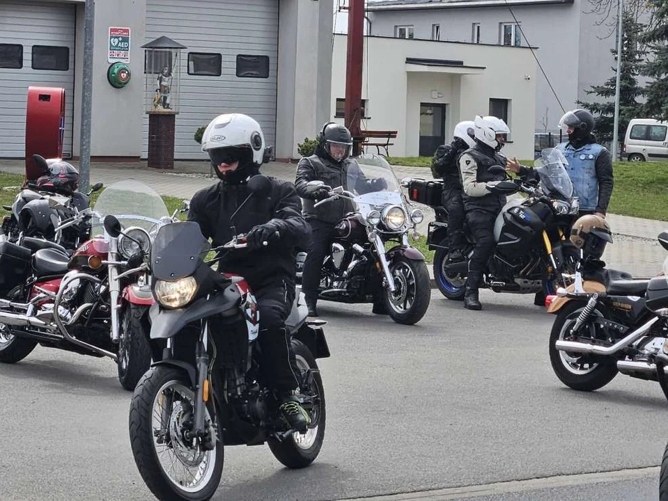 Motocykliści z błogosławieństwem proboszcza rozpoczęli sezon w Mieszkowie