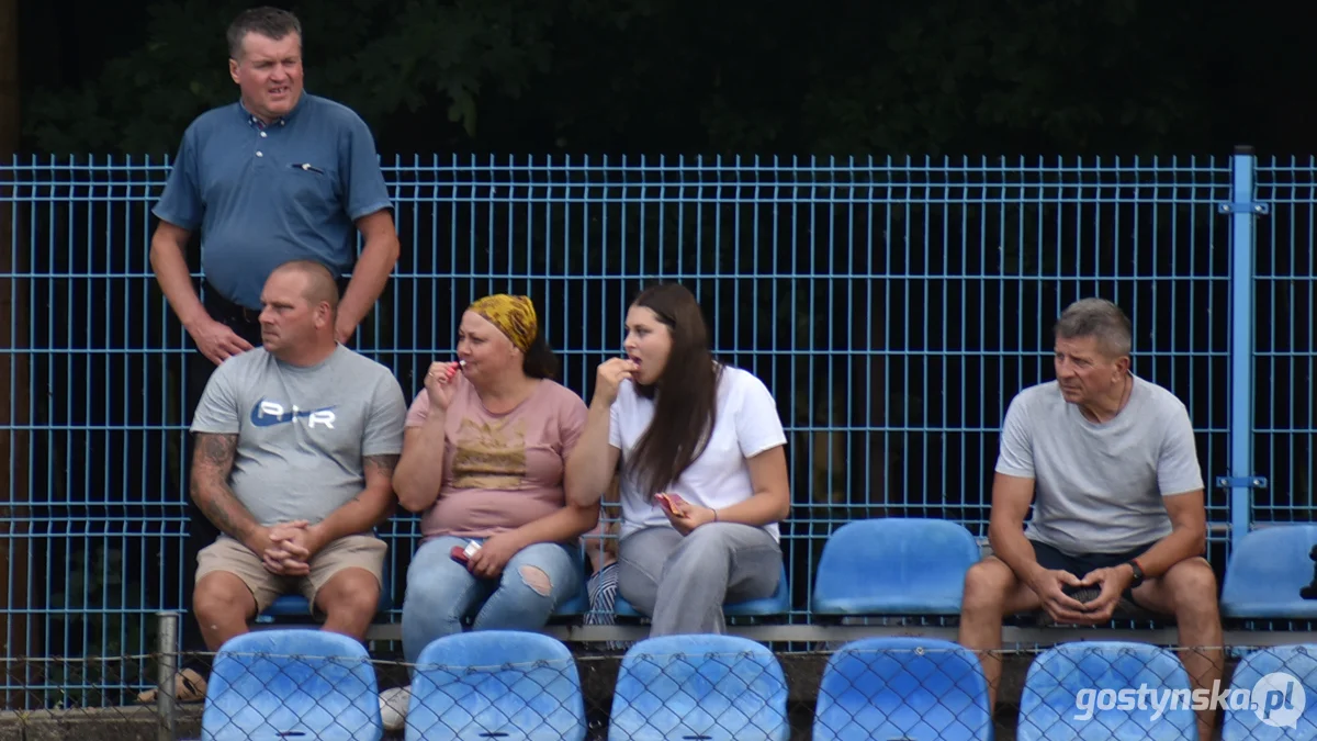 Korona Piaski - Piast Kobylnica 1 : 3