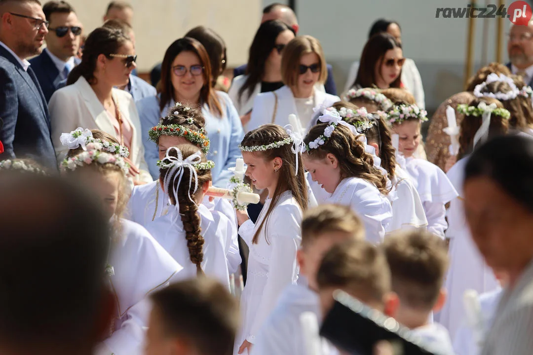 Pierwsza Komunia Święta w "białym" kościele