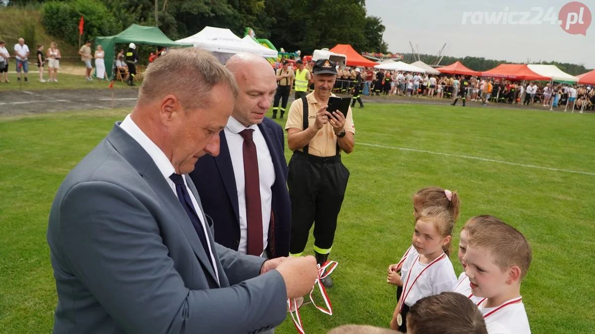 Gminne Zawody Sportowo-Pożarnicze w Jutrosinie