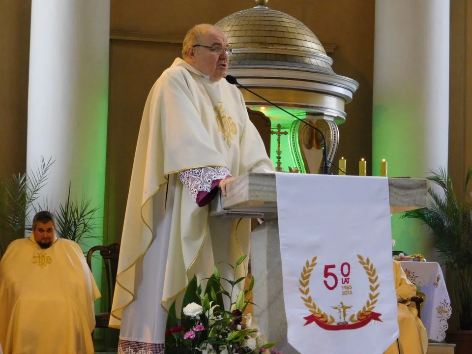 Nie żyje ksiądz Andrzej Sośniak, wieloletni proboszcz parafii Chrystusa Króla w Jarocinie