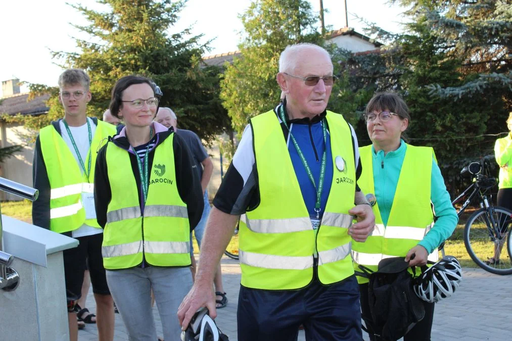 Rowerzyści z Jarocina wyruszyli w drogę na Jasną Górę