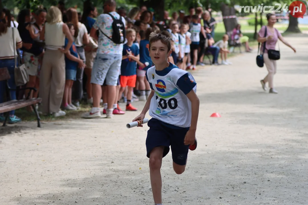 Sztafety szkolne w ramach 24h Rawickiego Festiwalu Sportu