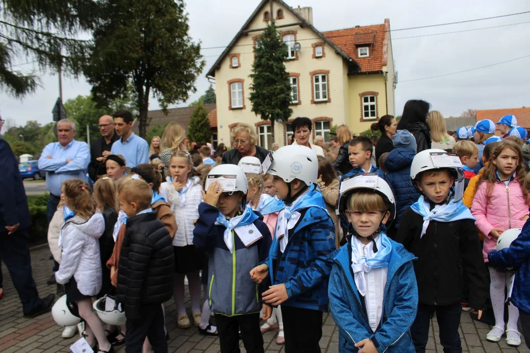 Szkoła w Witaszycach ma nietypowego patrona - Światowy Dzień Roweru