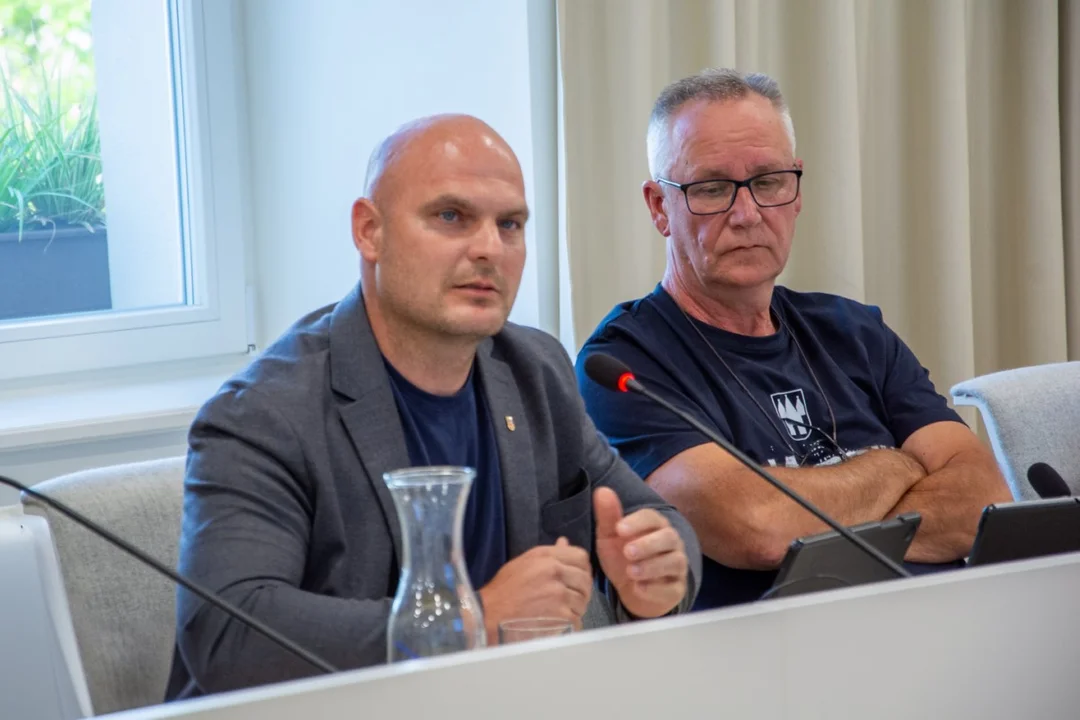 Posiedzenia Rady Miejskiej w Jarocinie (lipiec 2025 r.)