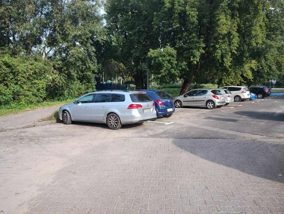 Parking przy ulicy św. Ducha w Jarocinie