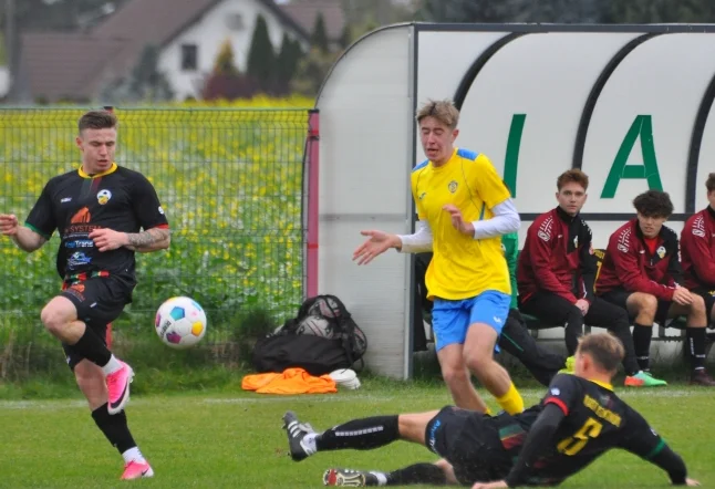 Piast Czekanów - Stal Pleszew – zdjęcie 2