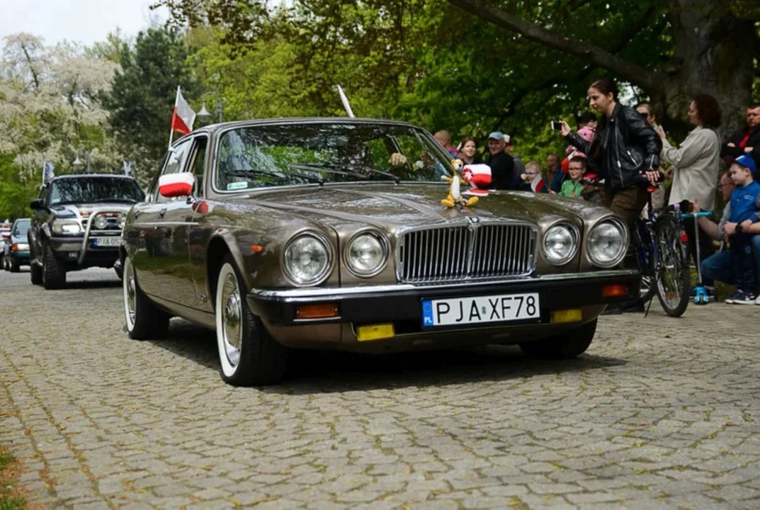 Majówka z klasykami. Pierwszy zlot pojazdów zabytkowych w Jarocinie