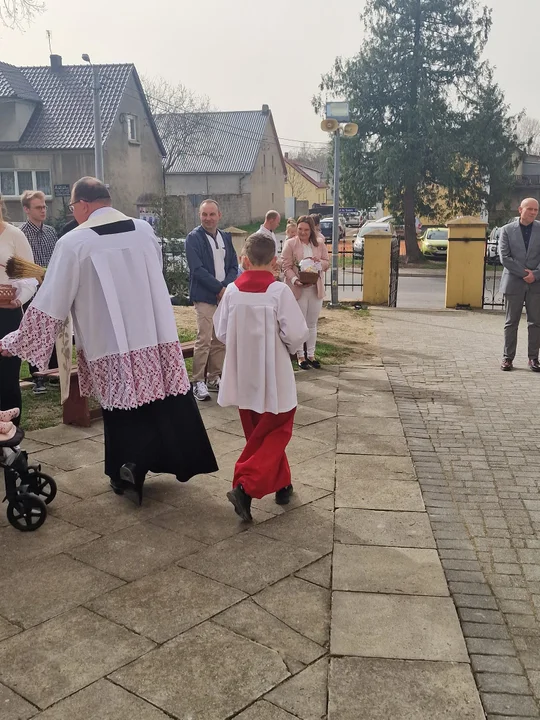 Święcenie potraw w Lutogniewie, Dzierżanowie, Bożacinie i Wróżewach [ZDJĘCIA]