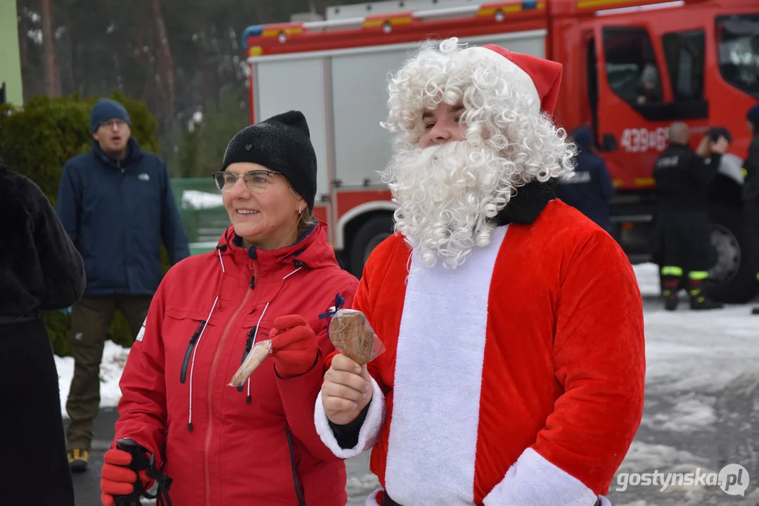 Mikołajkowy Charytatywny Marsz Nordic Walking „Idziemy dla Julki”