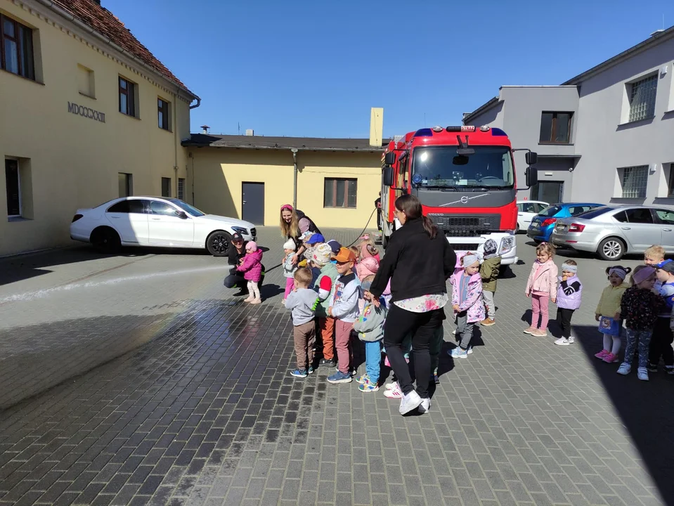 Krotoszyn. Strażacy edukują dzieci