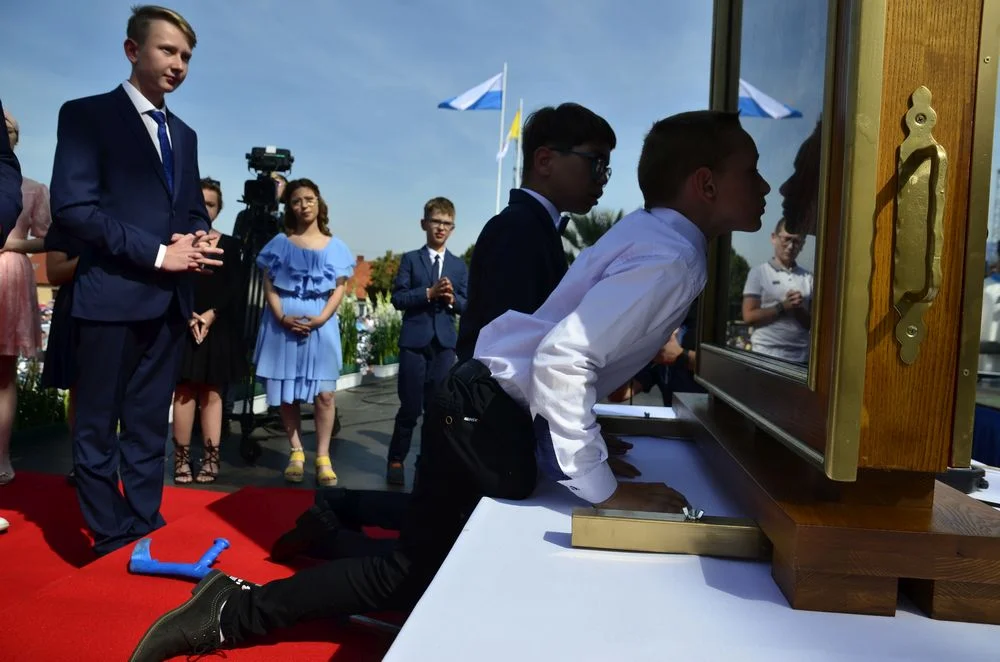 Smolice. Koronacja wizerunku Matki Bożej Uzdrowienia Chorych